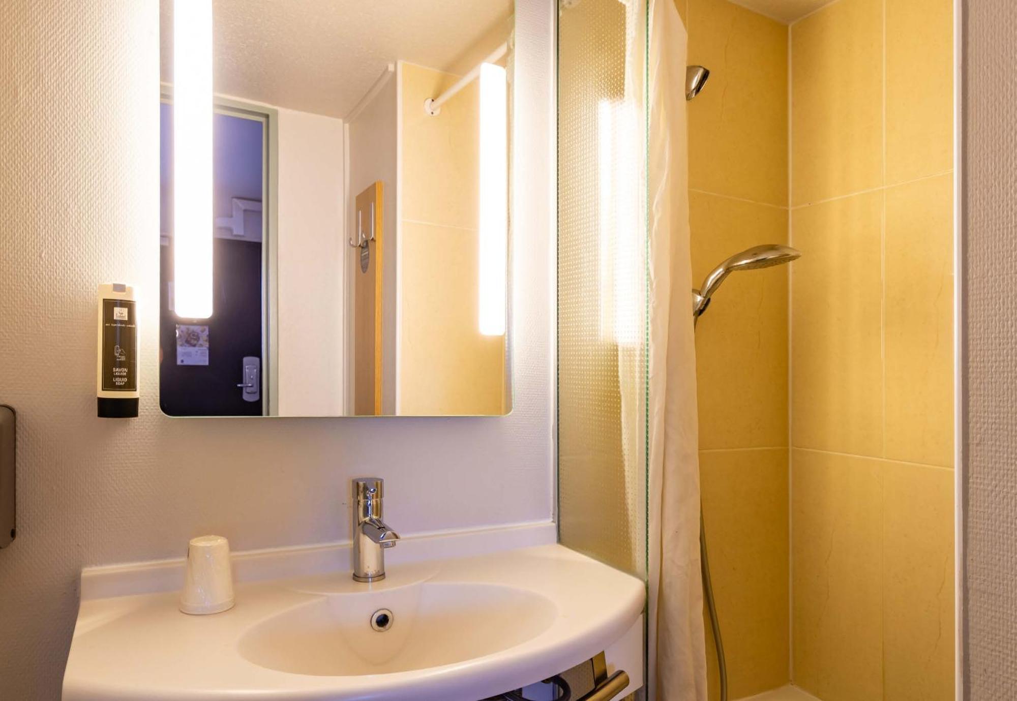 B&B Hotel Valence Nord Бург-ле-Валанс Экстерьер фото
